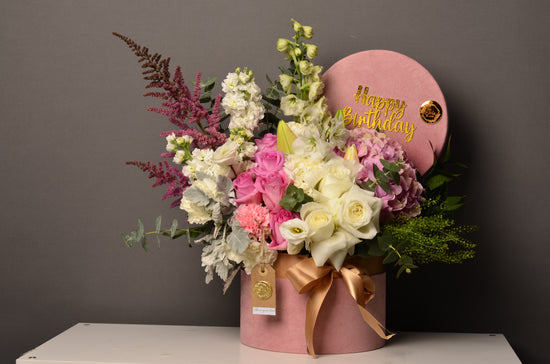 White and pink flowers box