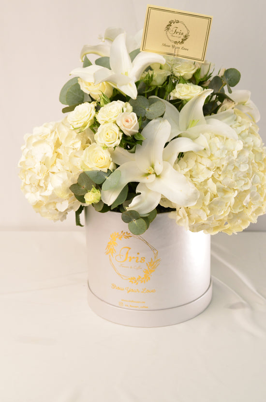 Luxury White flowers box