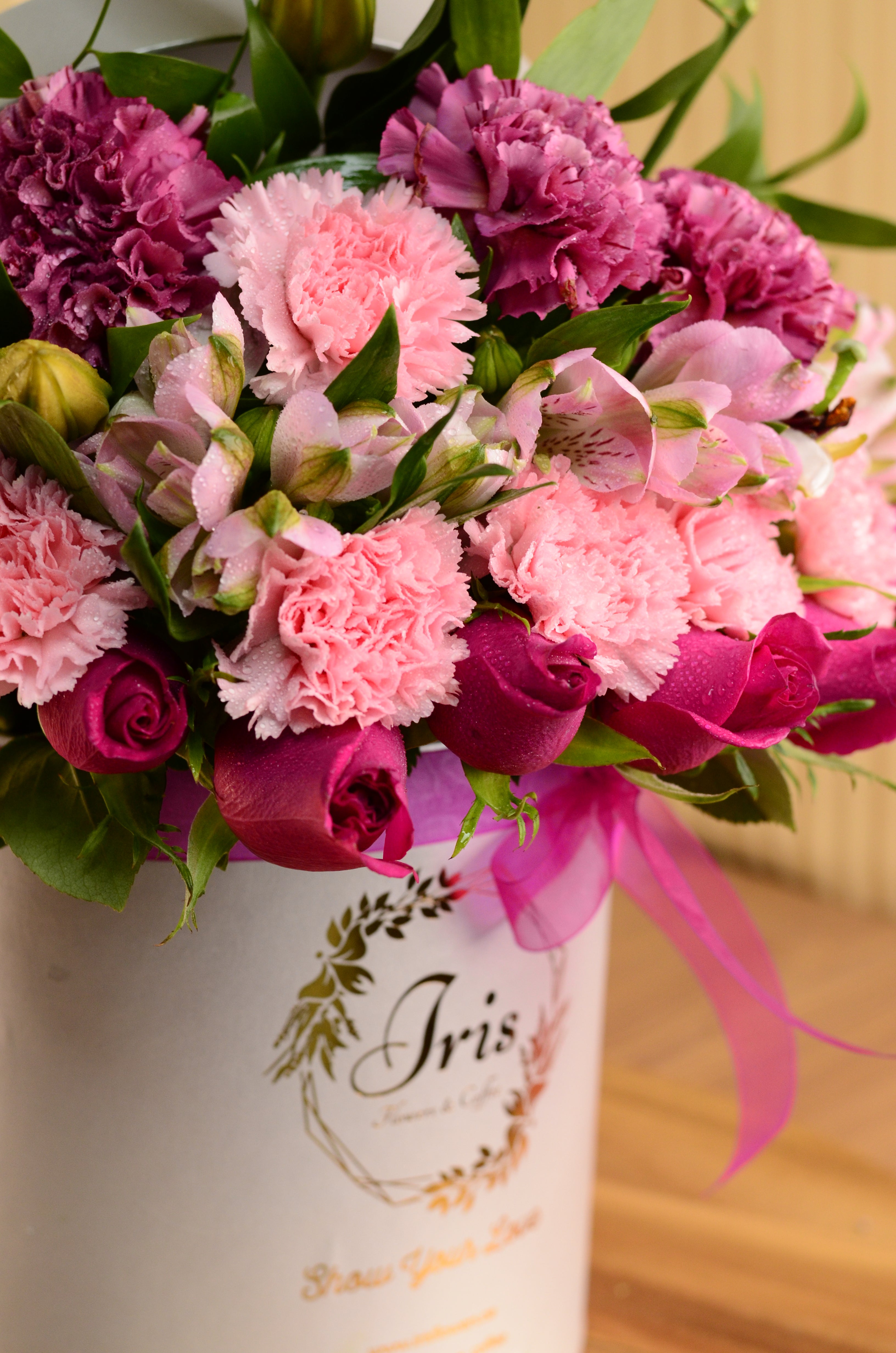 Fresh and Artificial Flowers Online Iris Flowers UAE IrisFlowersandcoffee