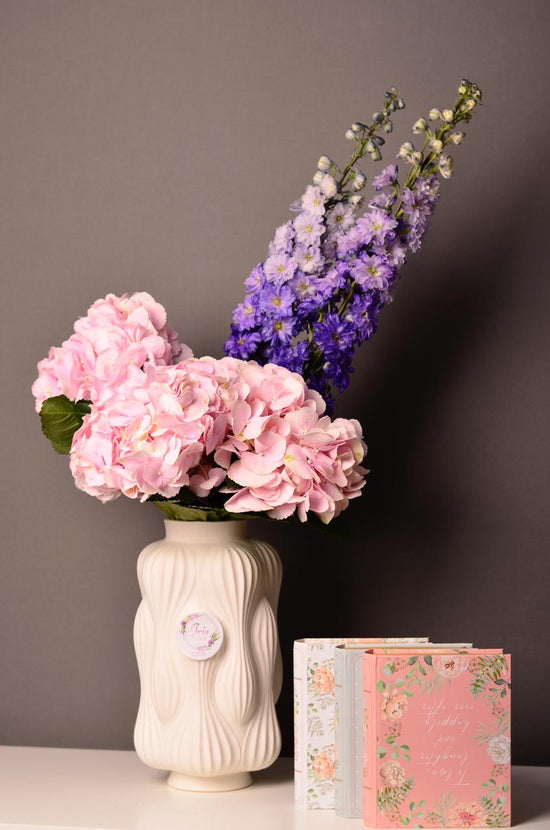 Luxury flowers vase