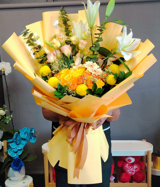 Yellow flowers bouquet