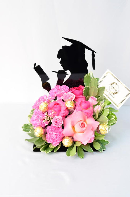 Graduation pink flowers tray