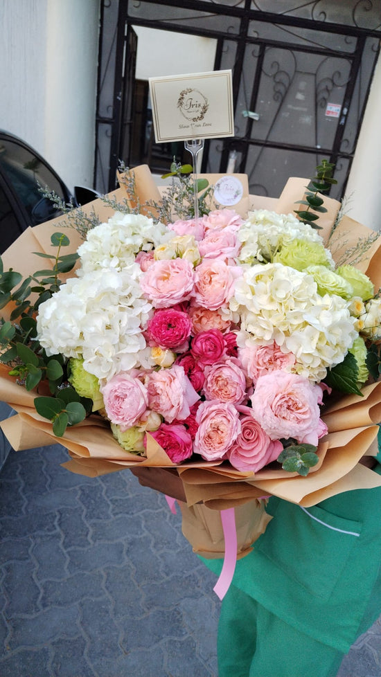 Luxury white and pink bouquet
