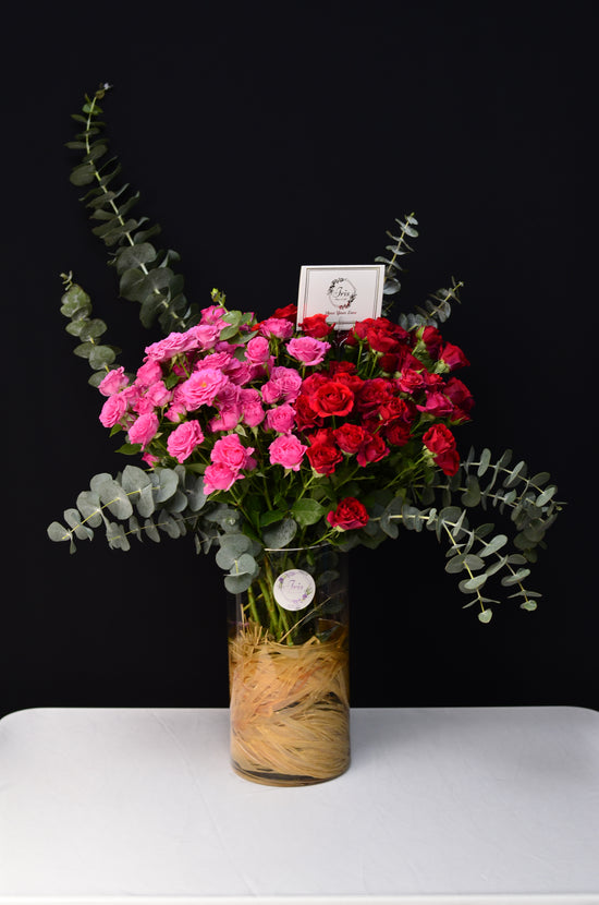 Red and pink flowers vase
