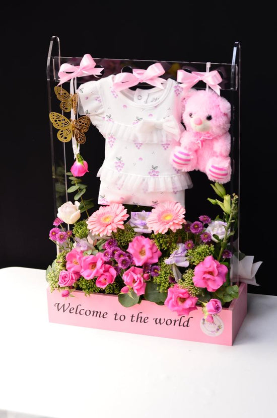 Welcome baby girl (pink flowers)