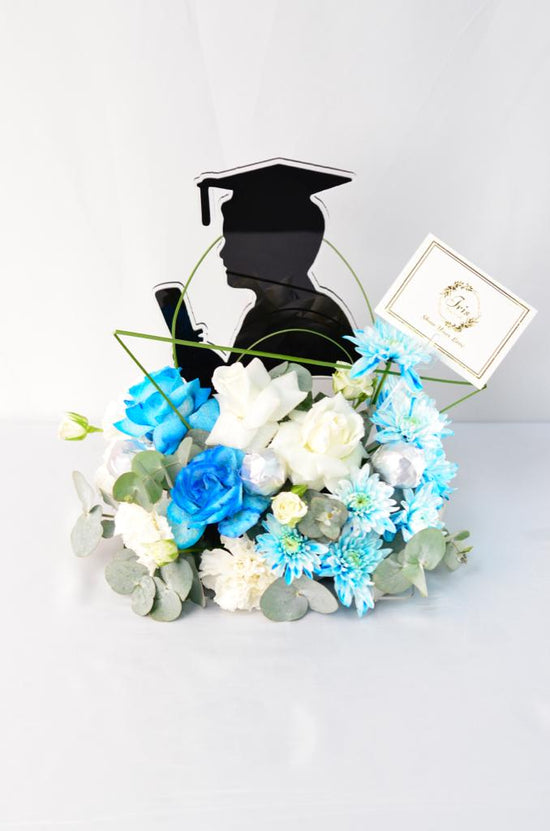 Graduation blue flowers tray