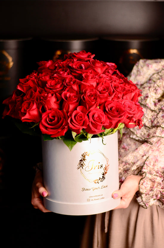 65 Red rose Box