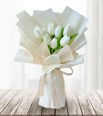 white tulips flowers Bouquet