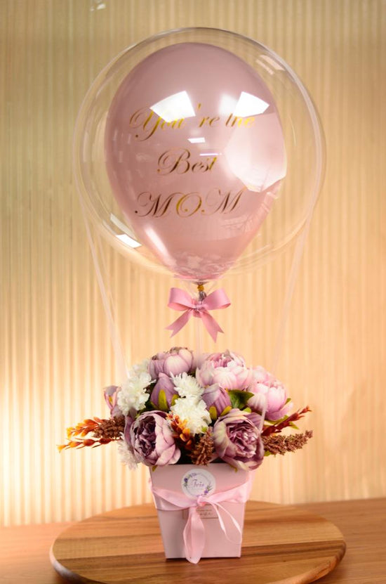Pink rose with balloon box
