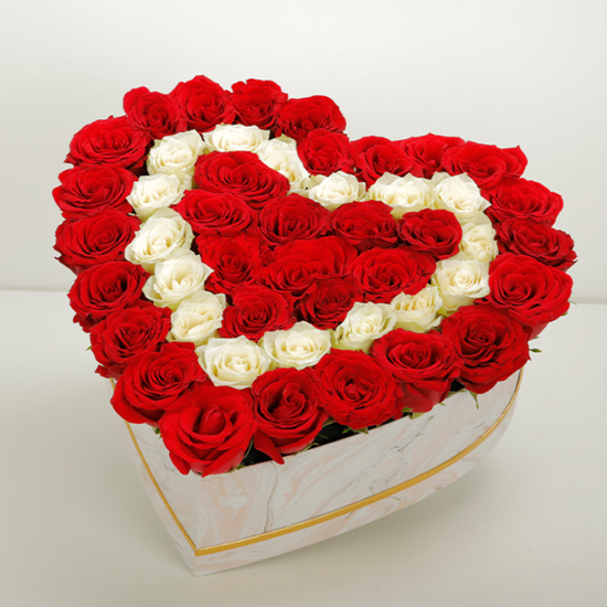 red & white rose box